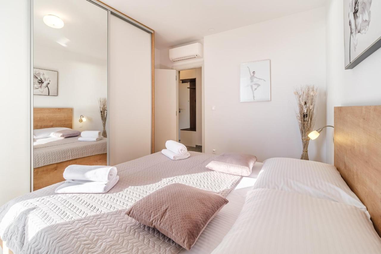 Ferienwohnung Golden View 8 Split Exterior foto